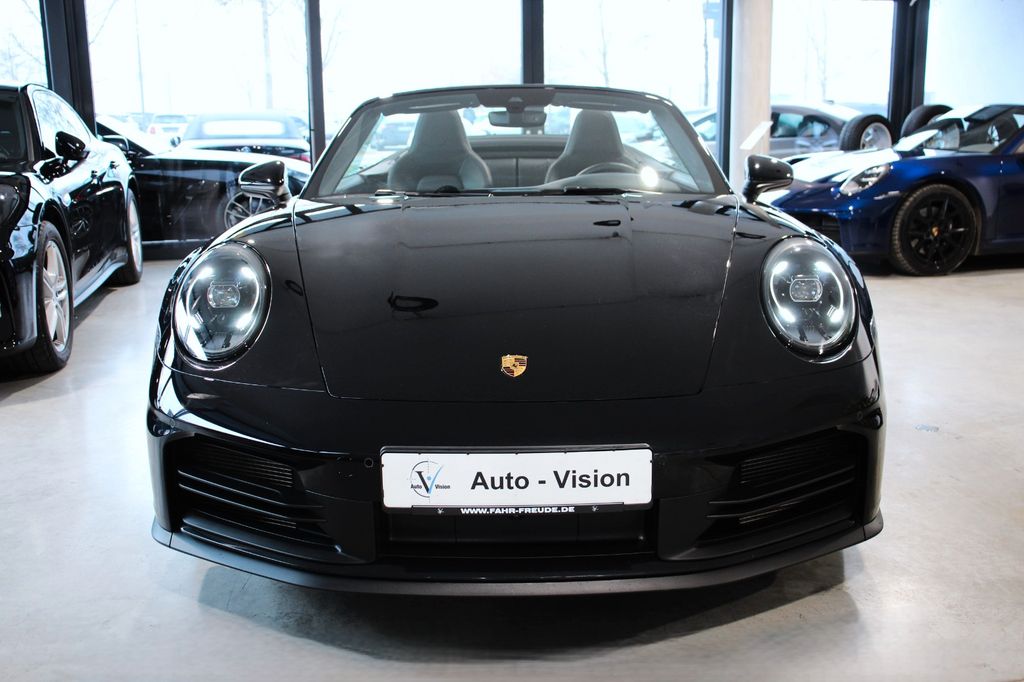 Porsche 992 2025