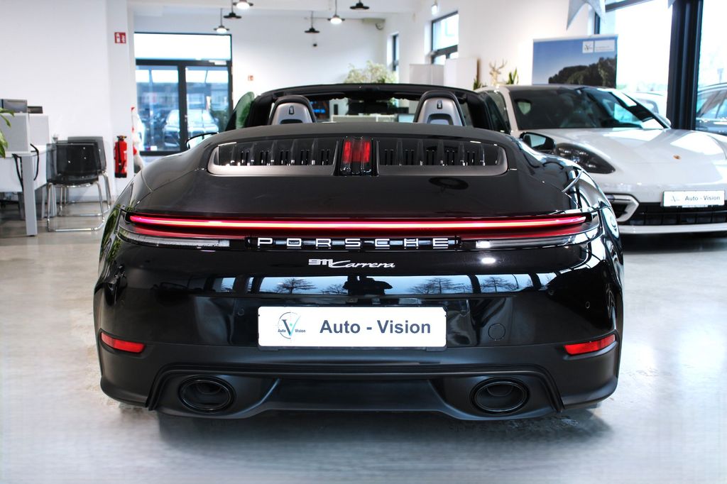 Porsche 992 2025