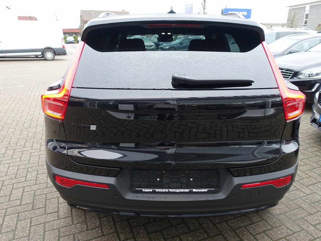 Volvo EX40