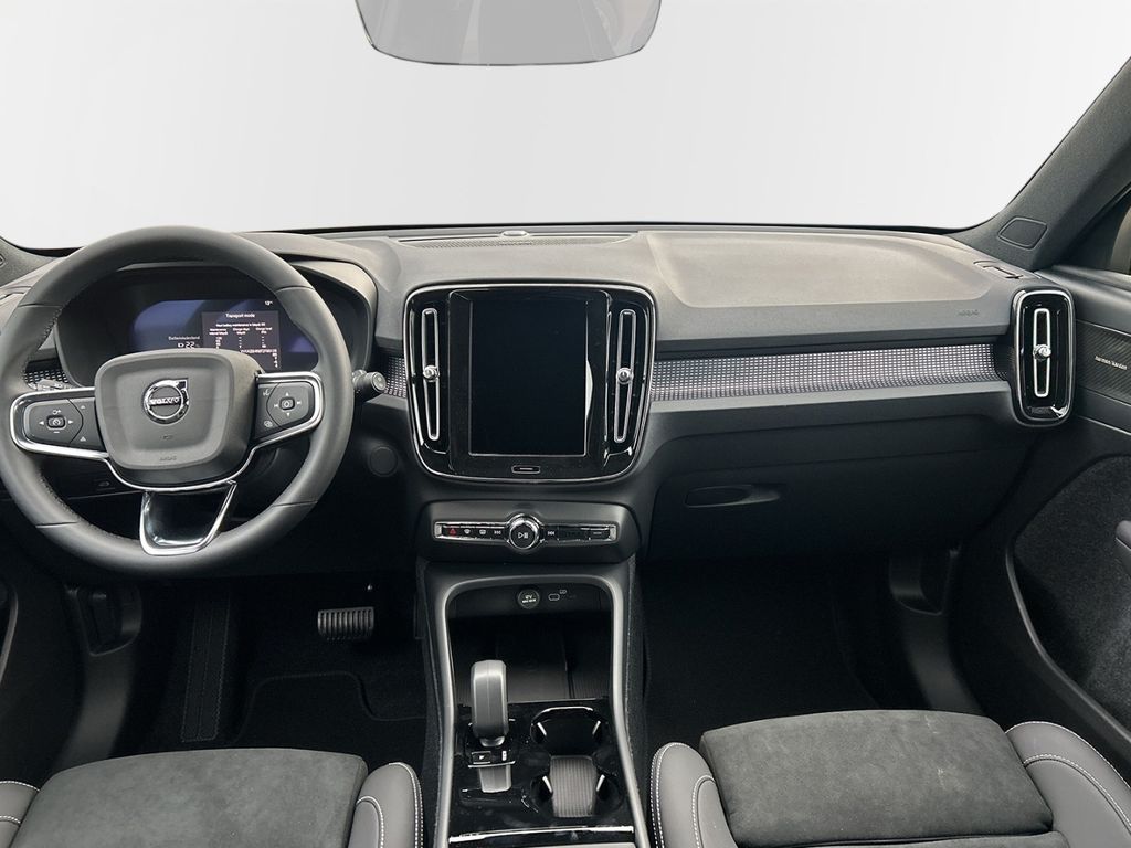 Volvo EX40