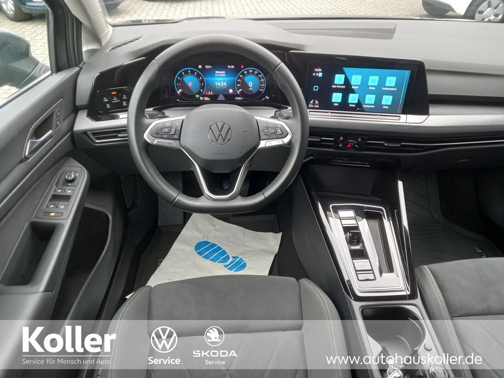 Volkswagen Golf 2024