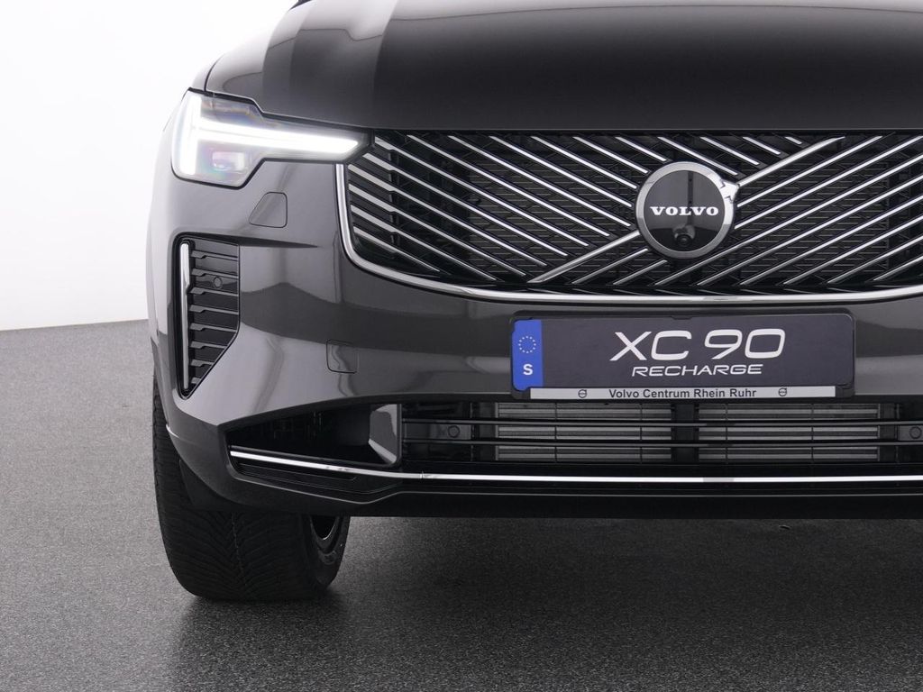 Volvo XC90 2025
