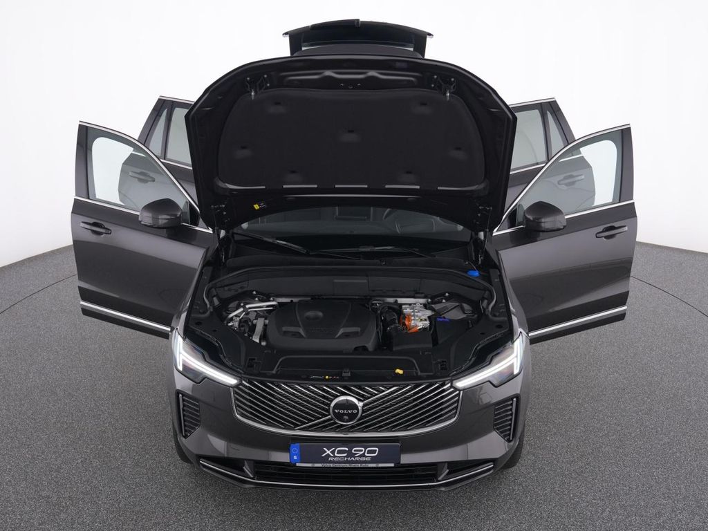 Volvo XC90 2025