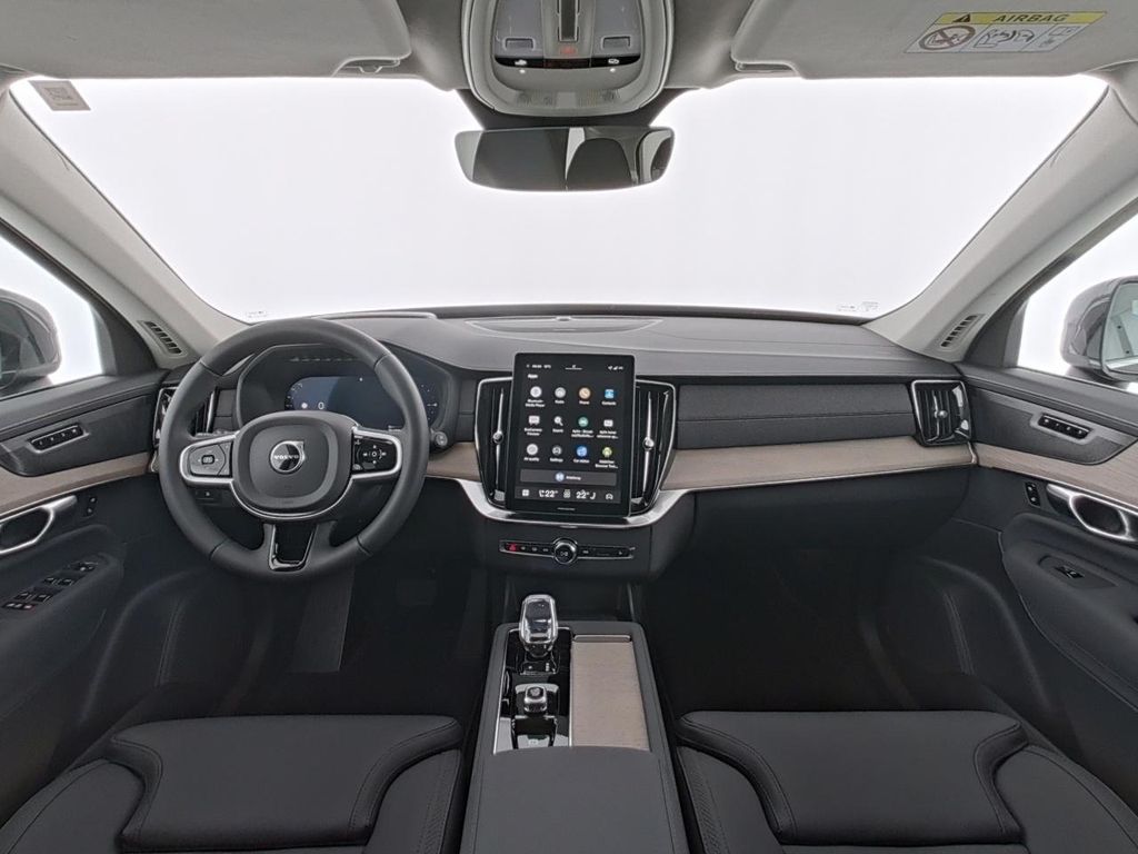 Volvo XC90 2025