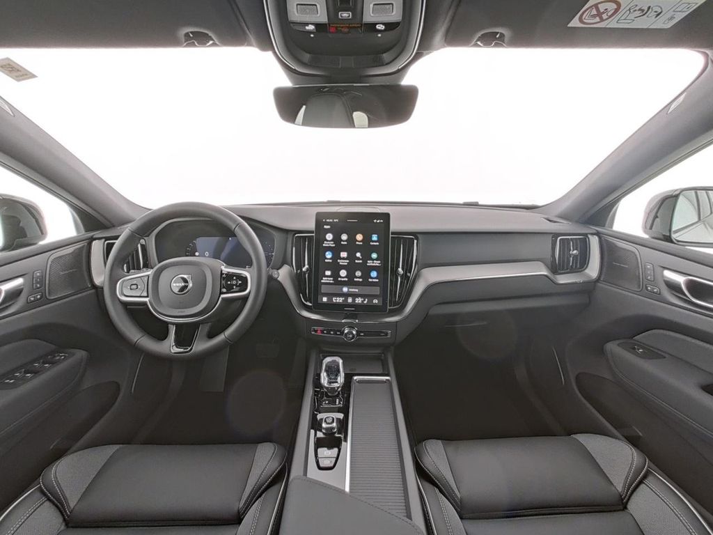 Volvo XC60 2025