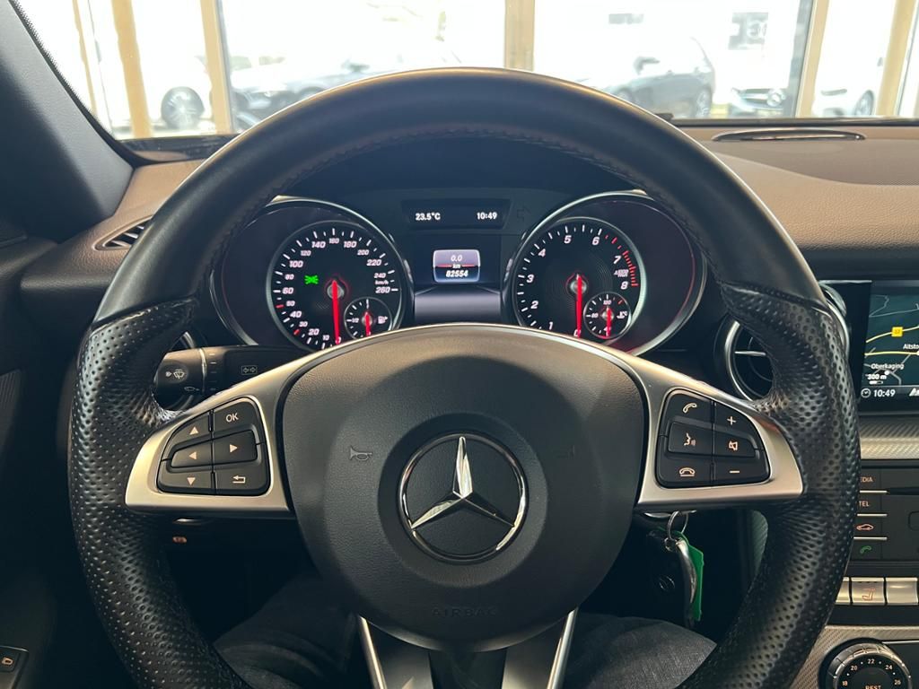 Mercedes-Benz SLC 200 2016