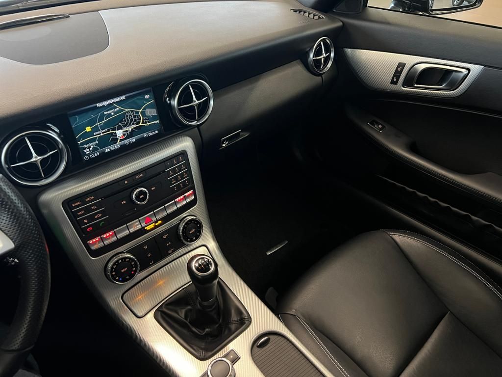 Mercedes-Benz SLC 200 2016