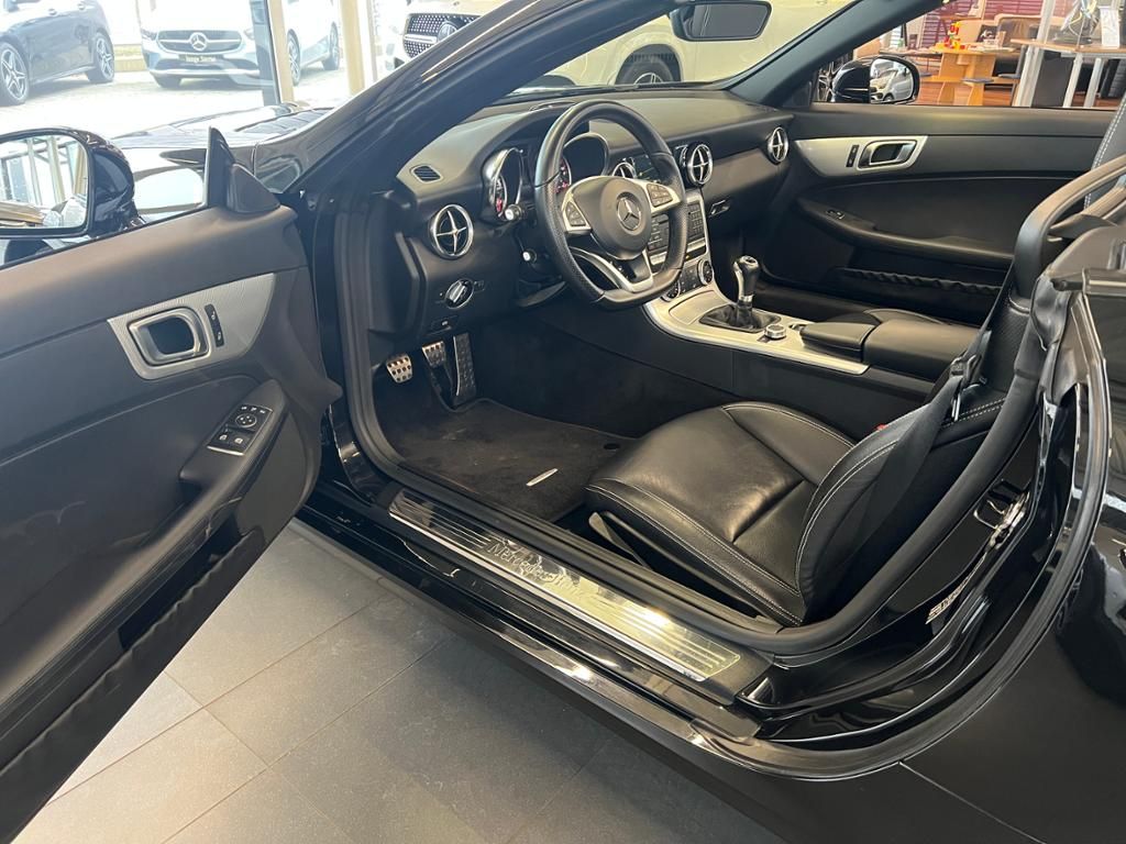 Mercedes-Benz SLC 200 2016