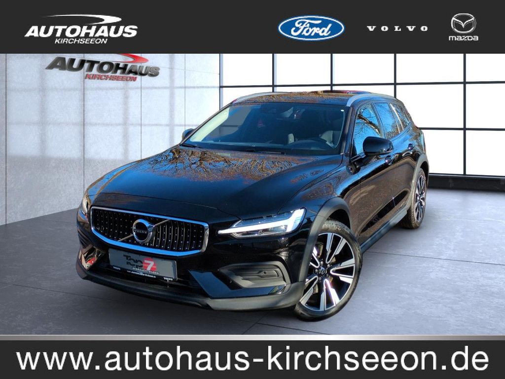 Volvo V60 Cross Country 2021