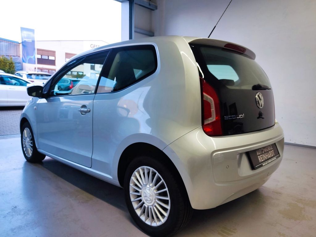 Volkswagen up! 2013