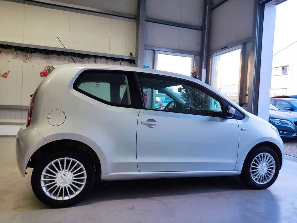 Volkswagen up! 2013