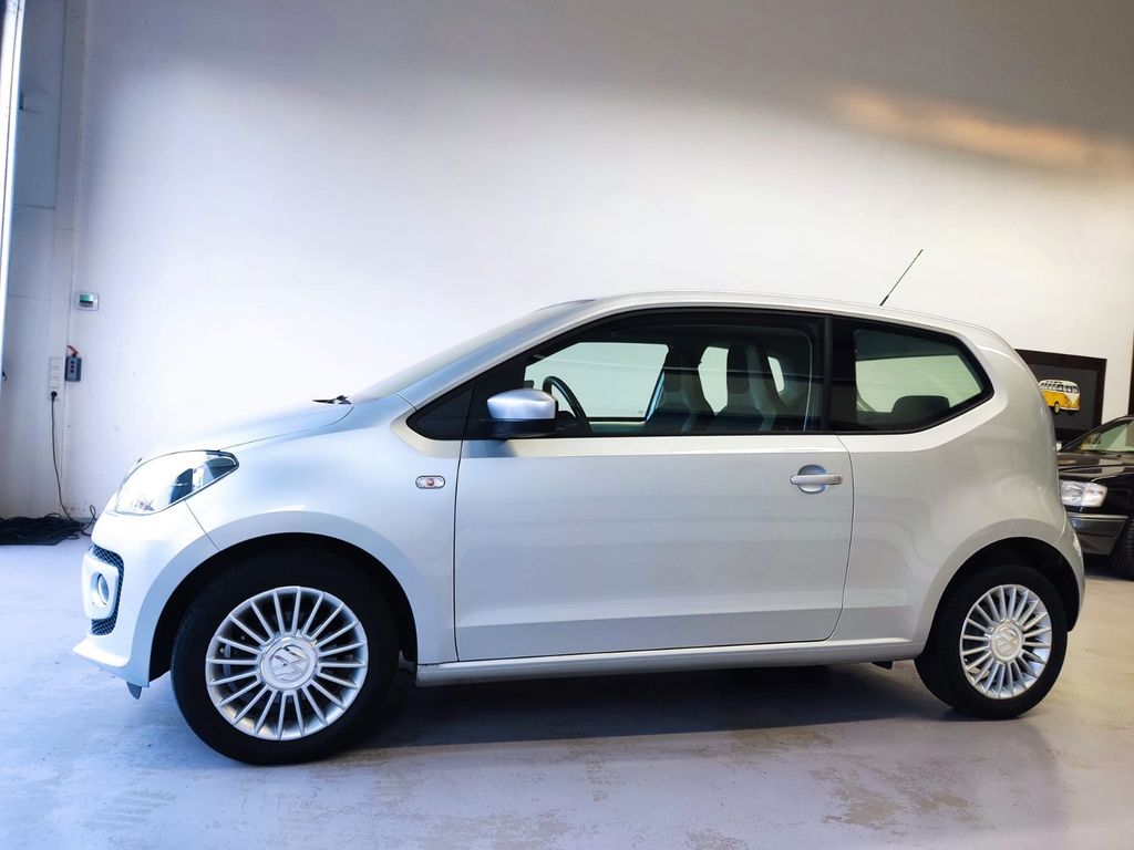 Volkswagen up! 2013