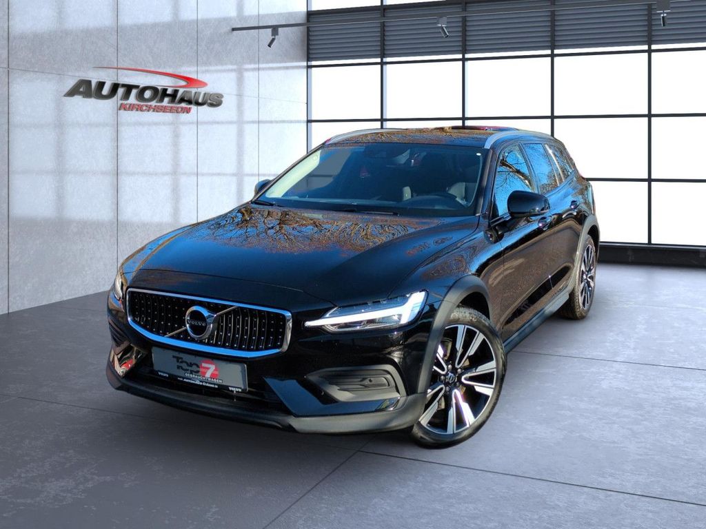Volvo V60 Cross Country 2021