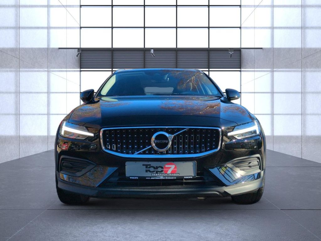 Volvo V60 Cross Country 2021