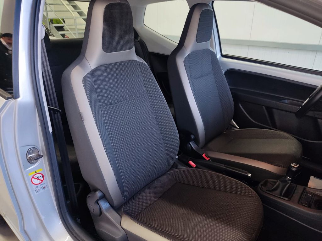 Volkswagen up! 2013