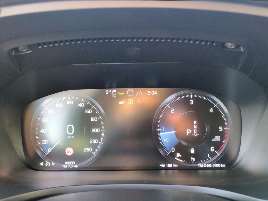 Volvo V60 Cross Country 2021