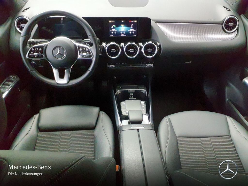 Mercedes-Benz B 250 2022