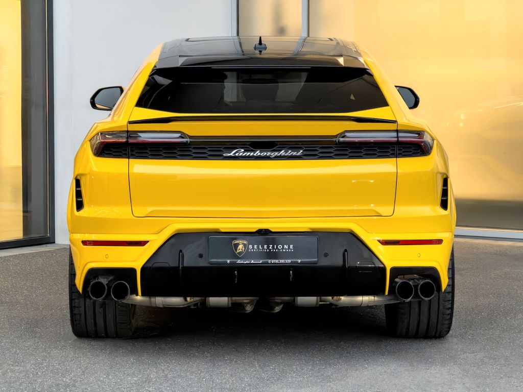 Lamborghini Urus 2025