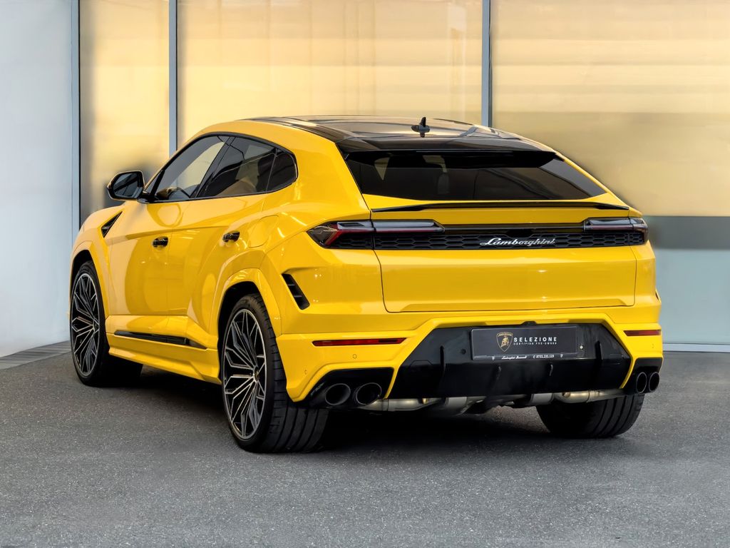 Lamborghini Urus 2025