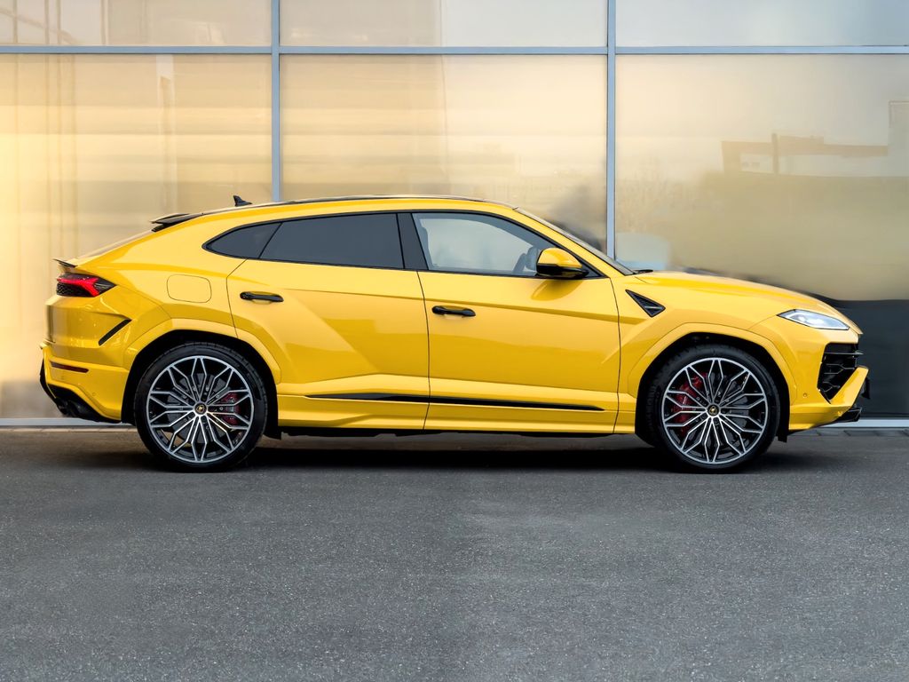 Lamborghini Urus 2025