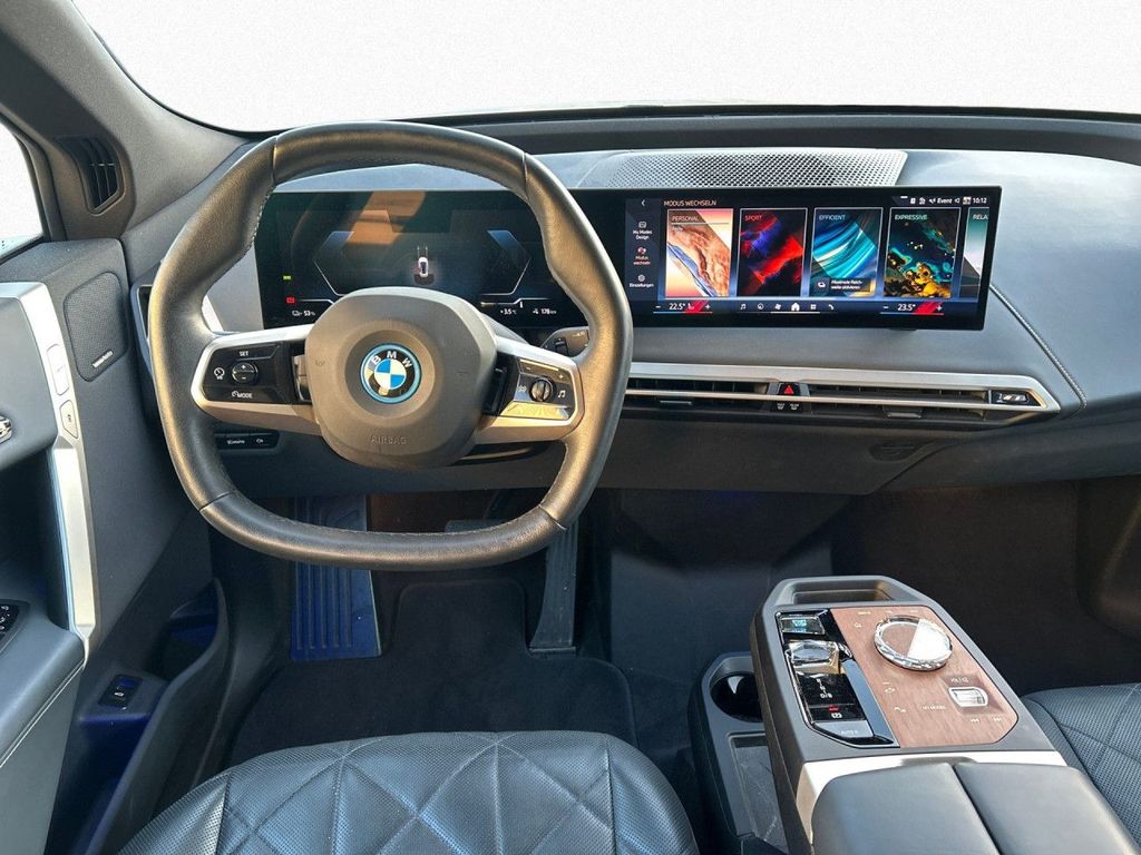 BMW iX 2023