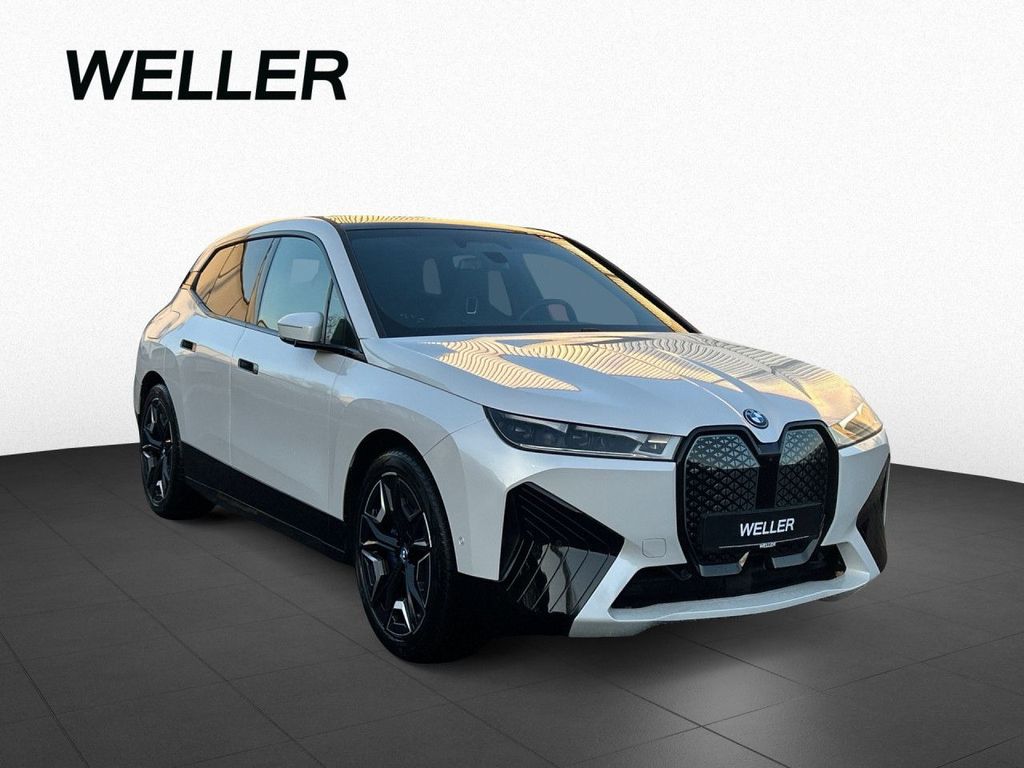 BMW iX 2023