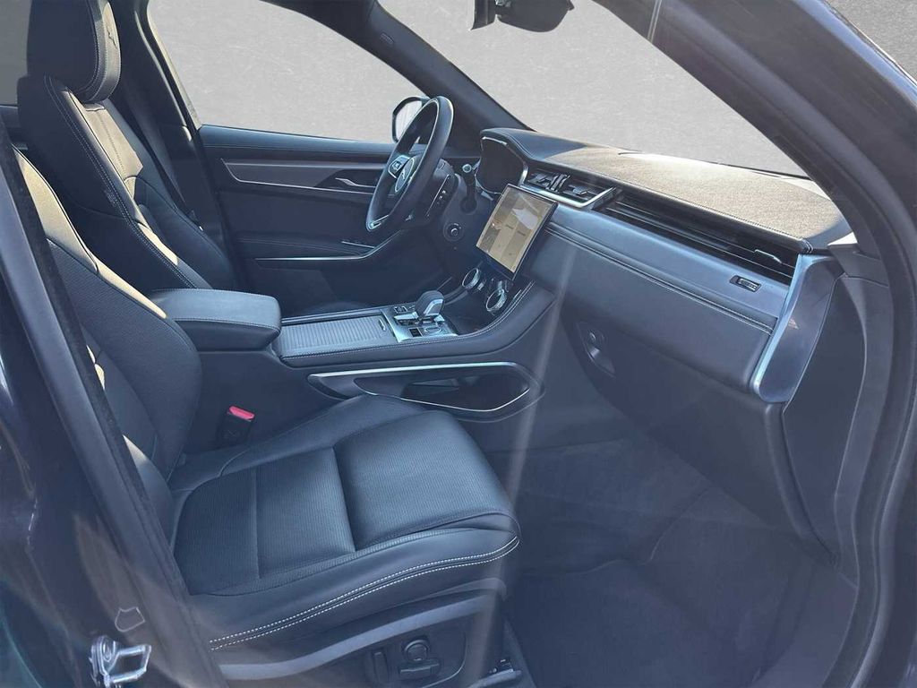 Jaguar F-Pace 2023