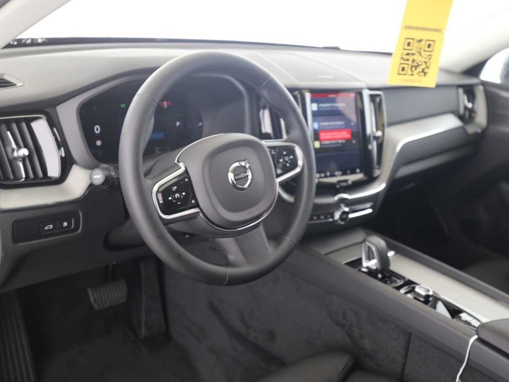 Volvo XC60 2025