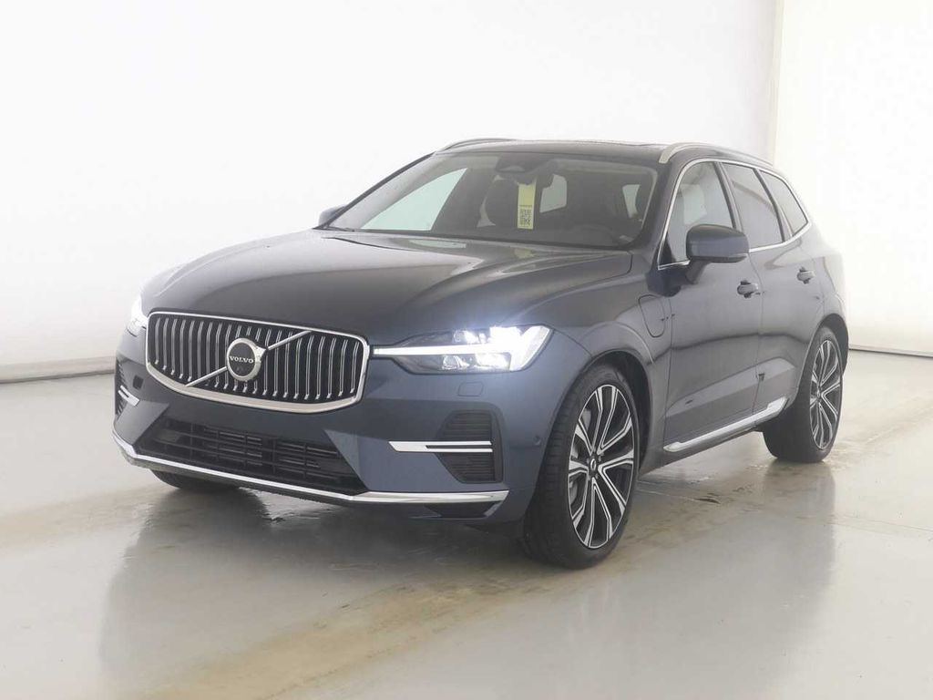 Volvo XC60 2025