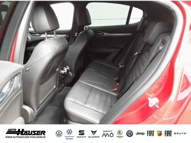 Alfa Romeo Stelvio 2023