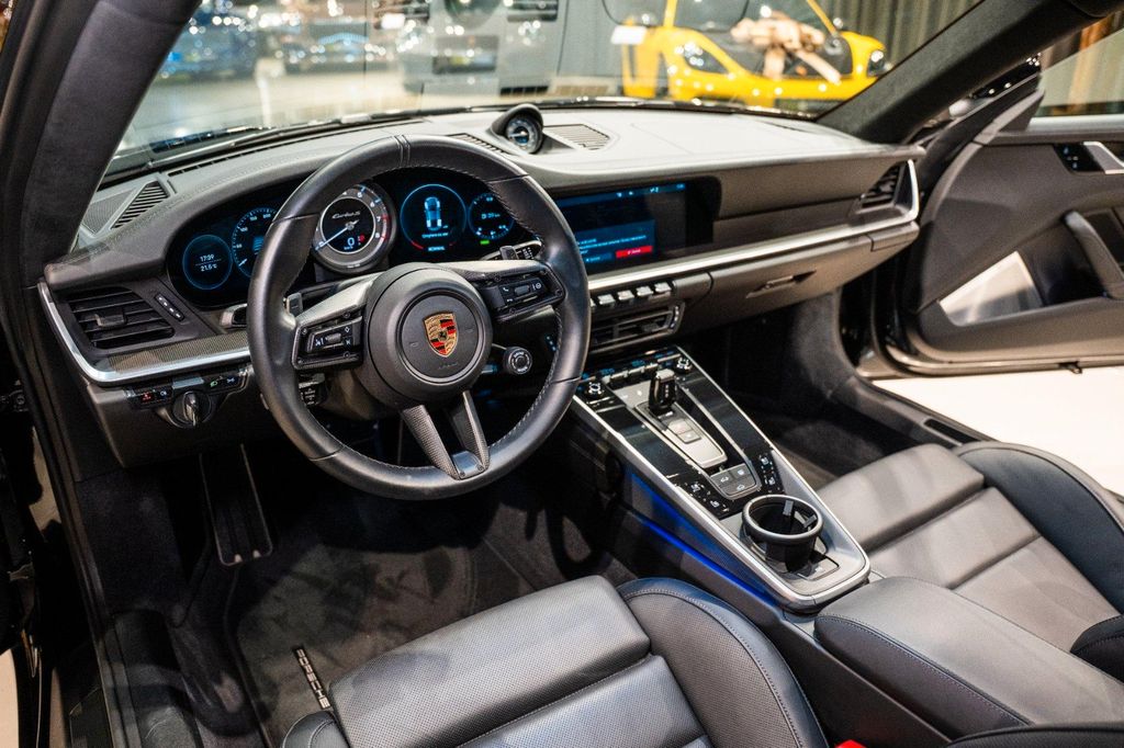 Porsche 992 2021