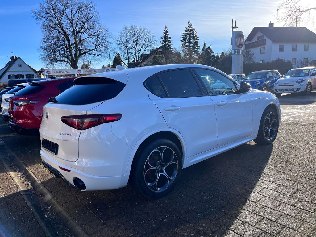 Alfa Romeo Stelvio 2022
