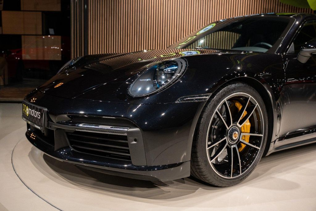 Porsche 992 2021