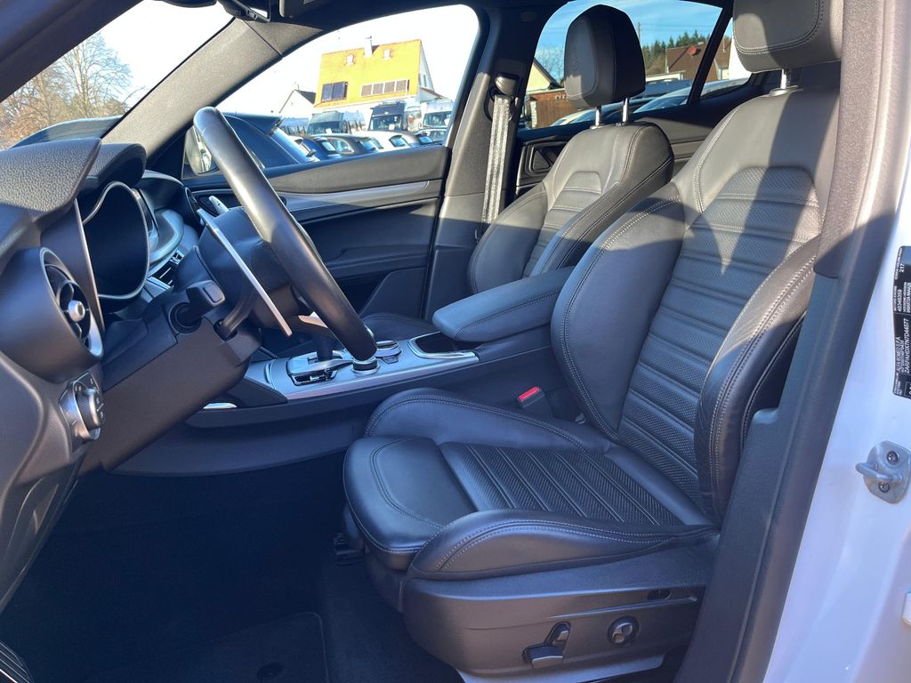 Alfa Romeo Stelvio 2022