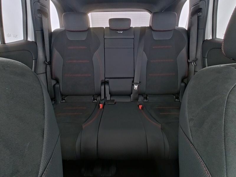 Mercedes-Benz EQB 2024