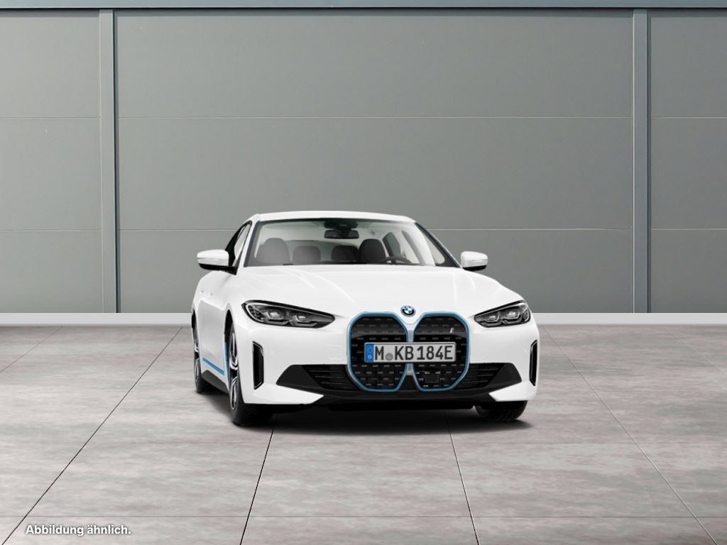 BMW i4 2023
