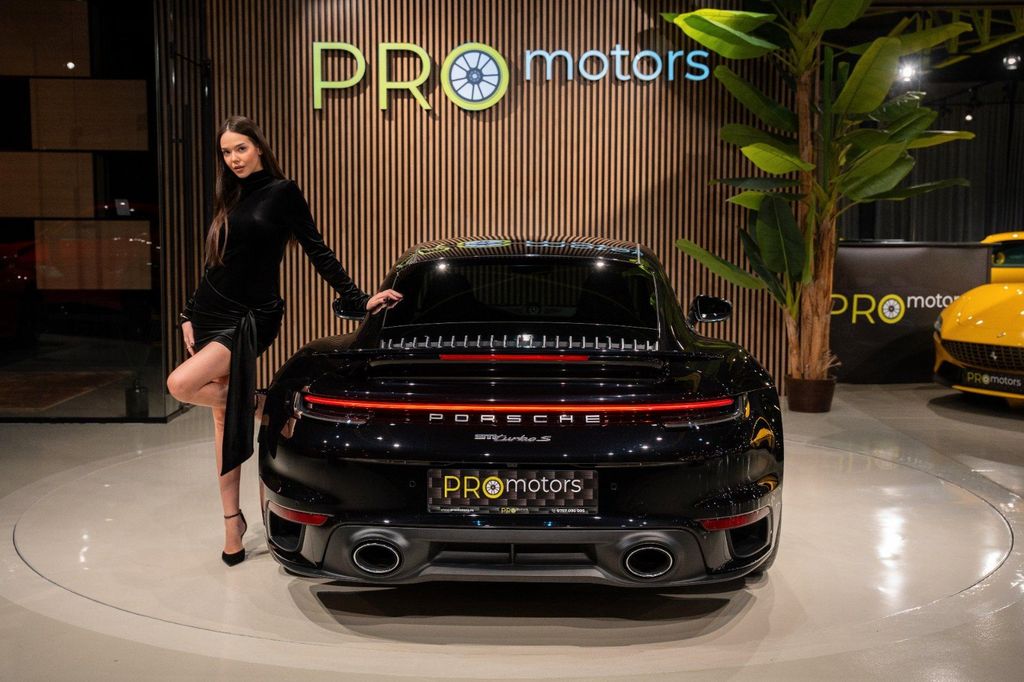 Porsche 992 2021