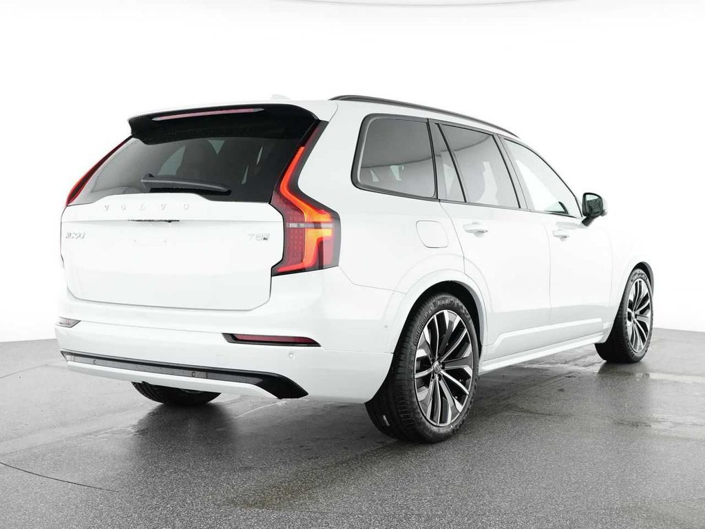 Volvo XC90 2025