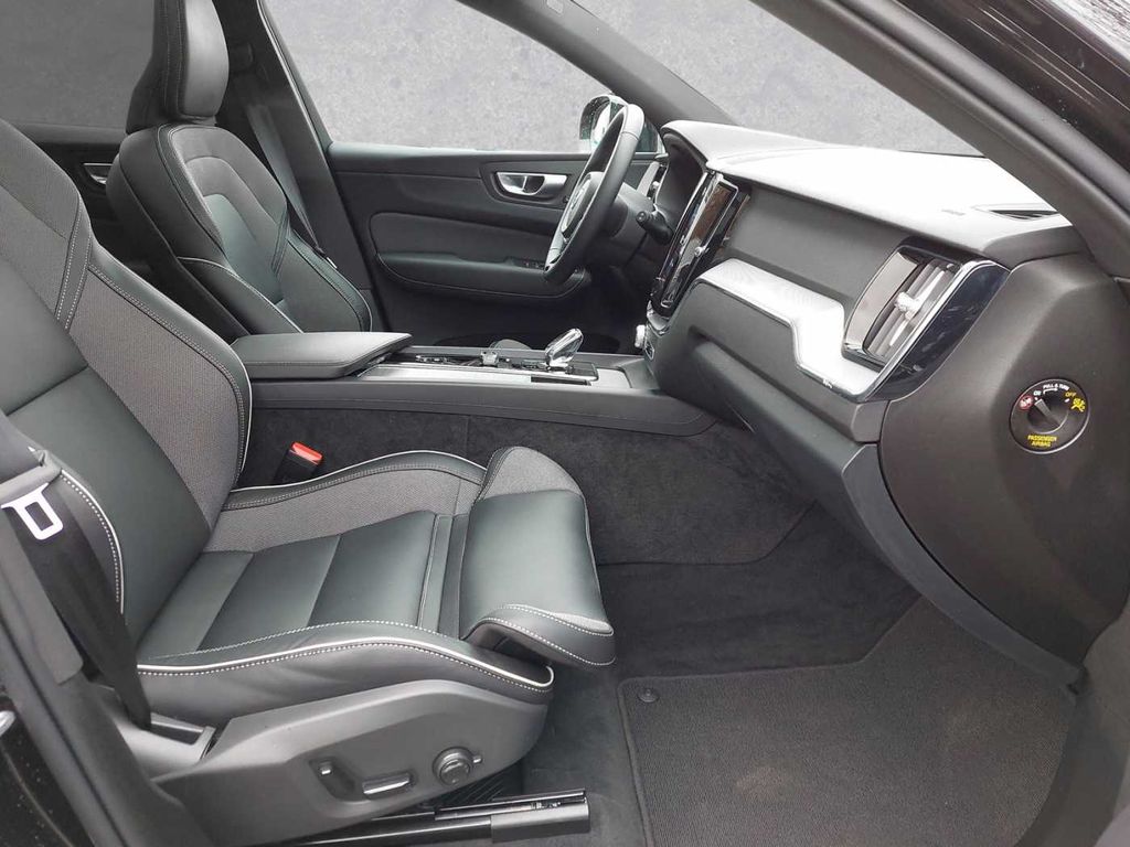 Volvo XC60 2024