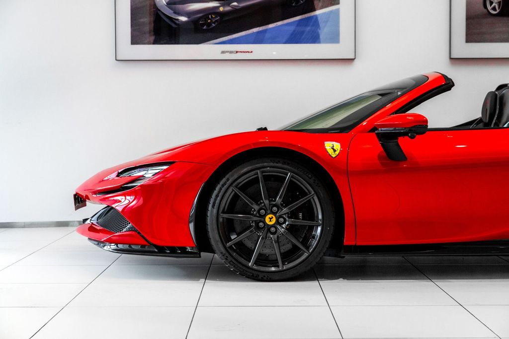 Ferrari SF90 2023