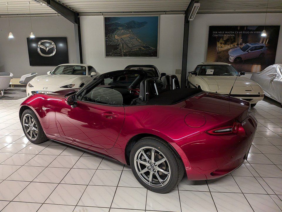 Mazda MX-5 2025