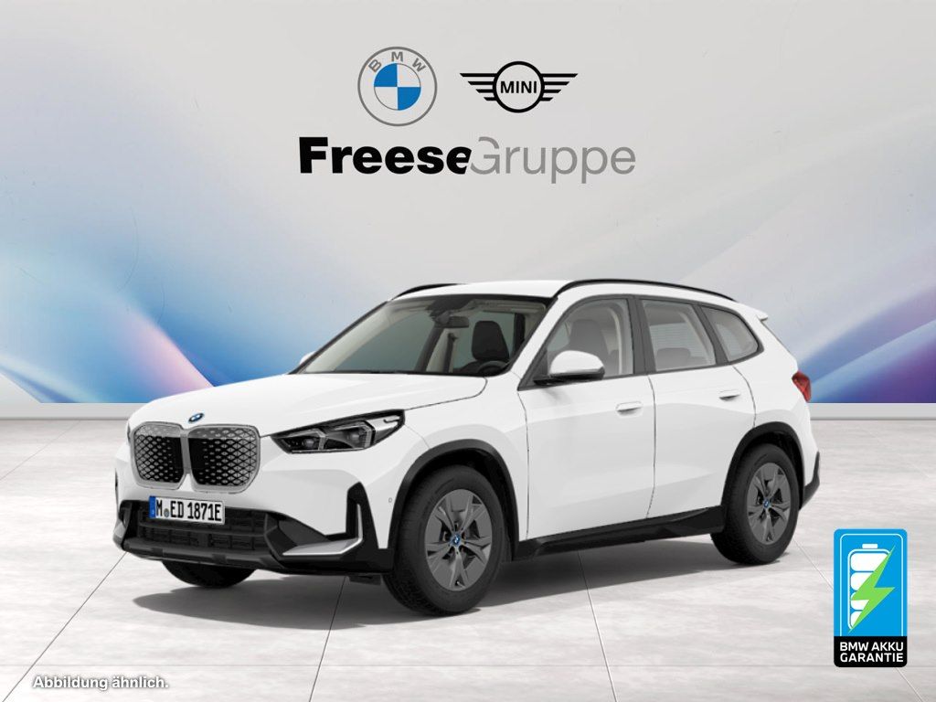 BMW iX1 2023