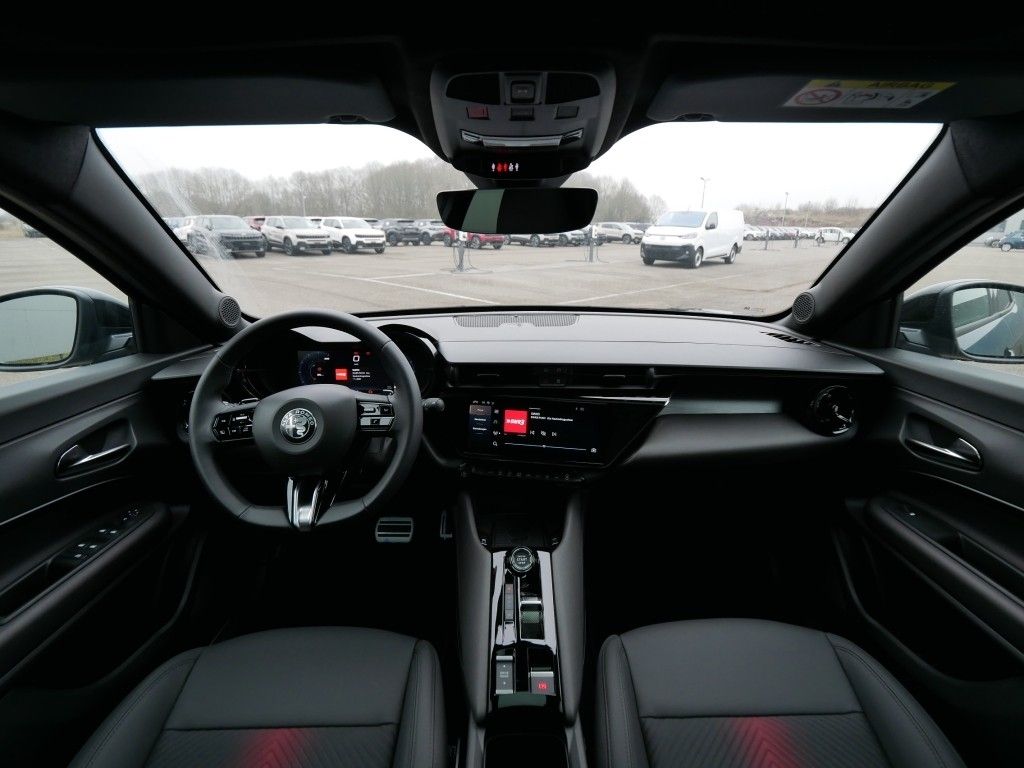 Alfa Romeo Junior 2025