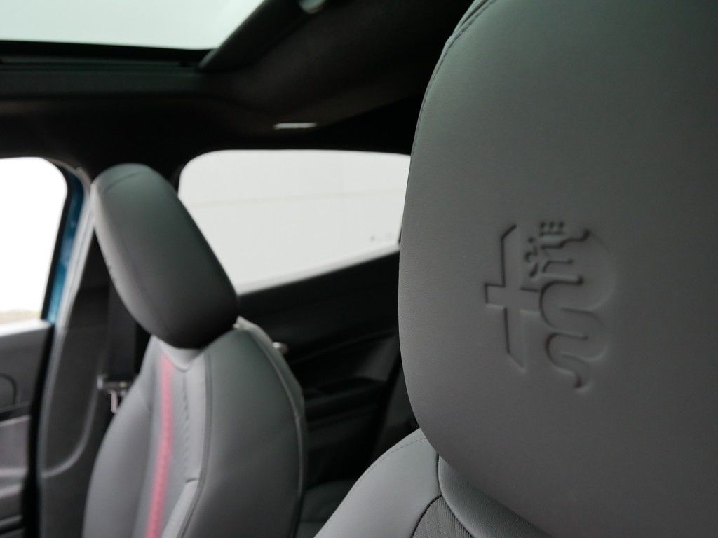 Alfa Romeo Junior 2025