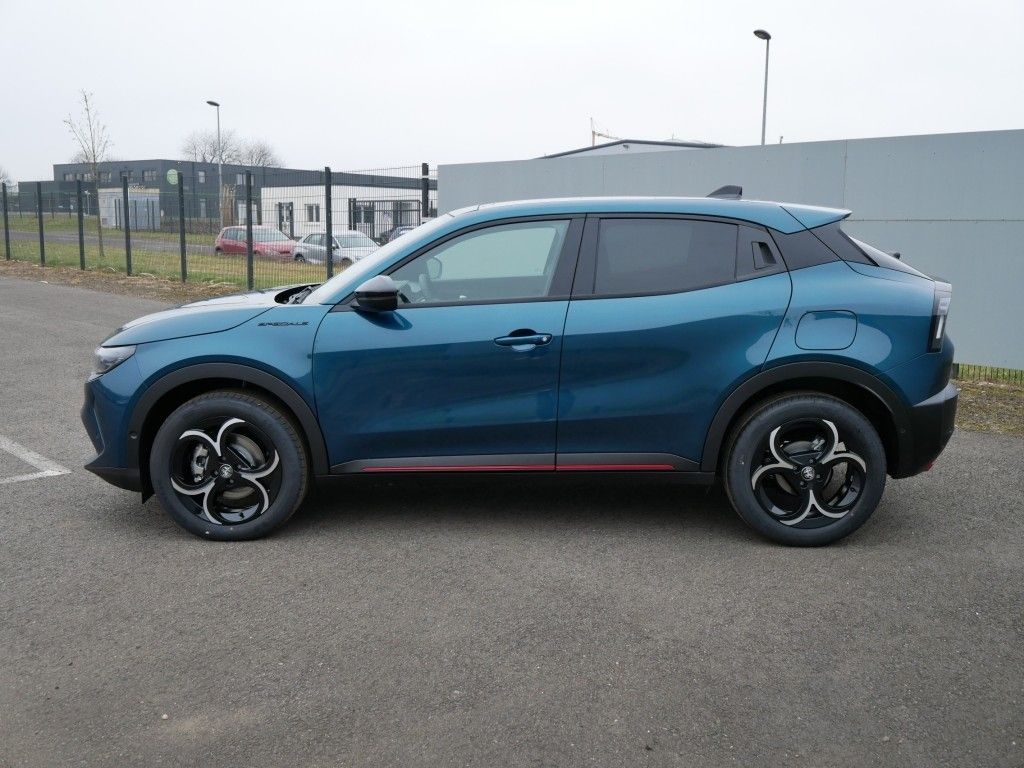 Alfa Romeo Junior 2025