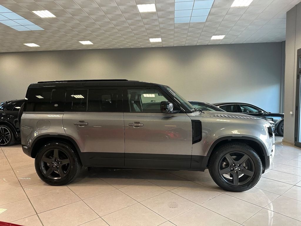 Land Rover Defender 2021