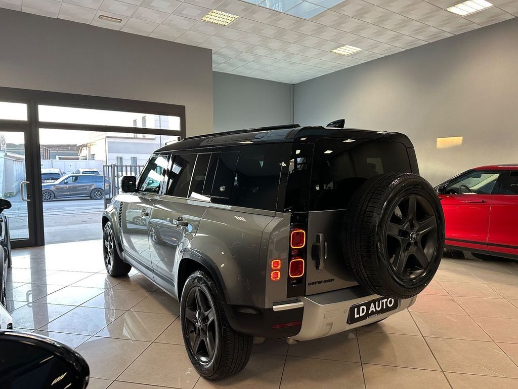 Land Rover Defender 2021