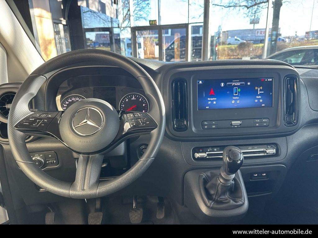 Mercedes-Benz Vito 2024