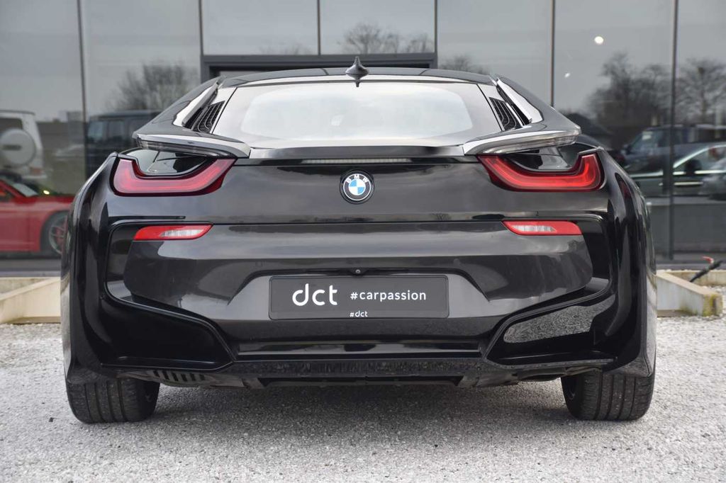 BMW i8 2014