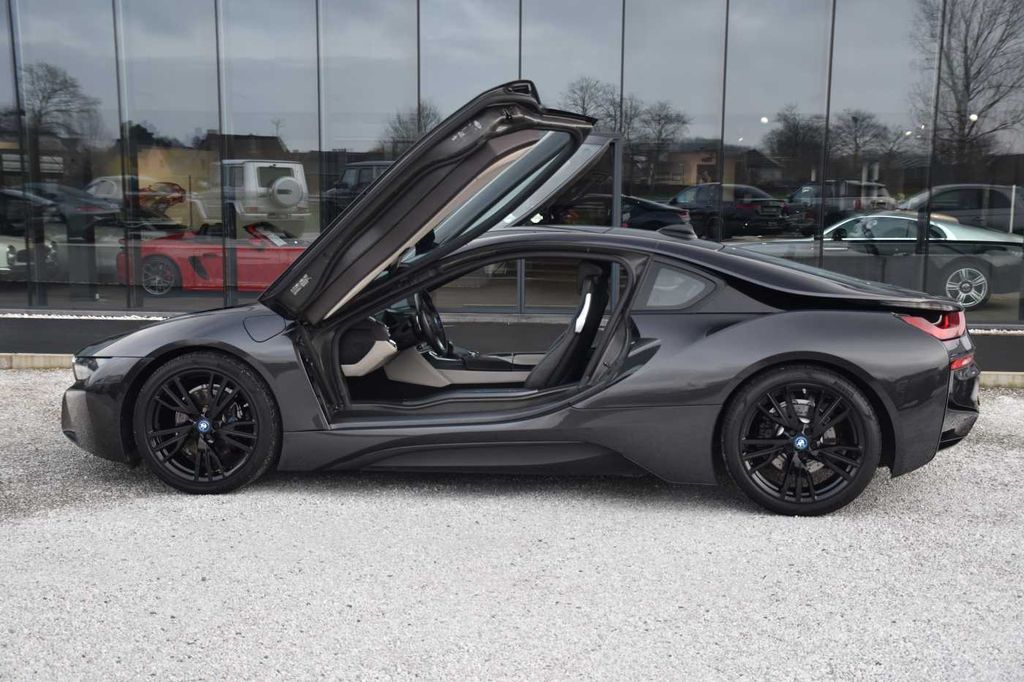 BMW i8 2014